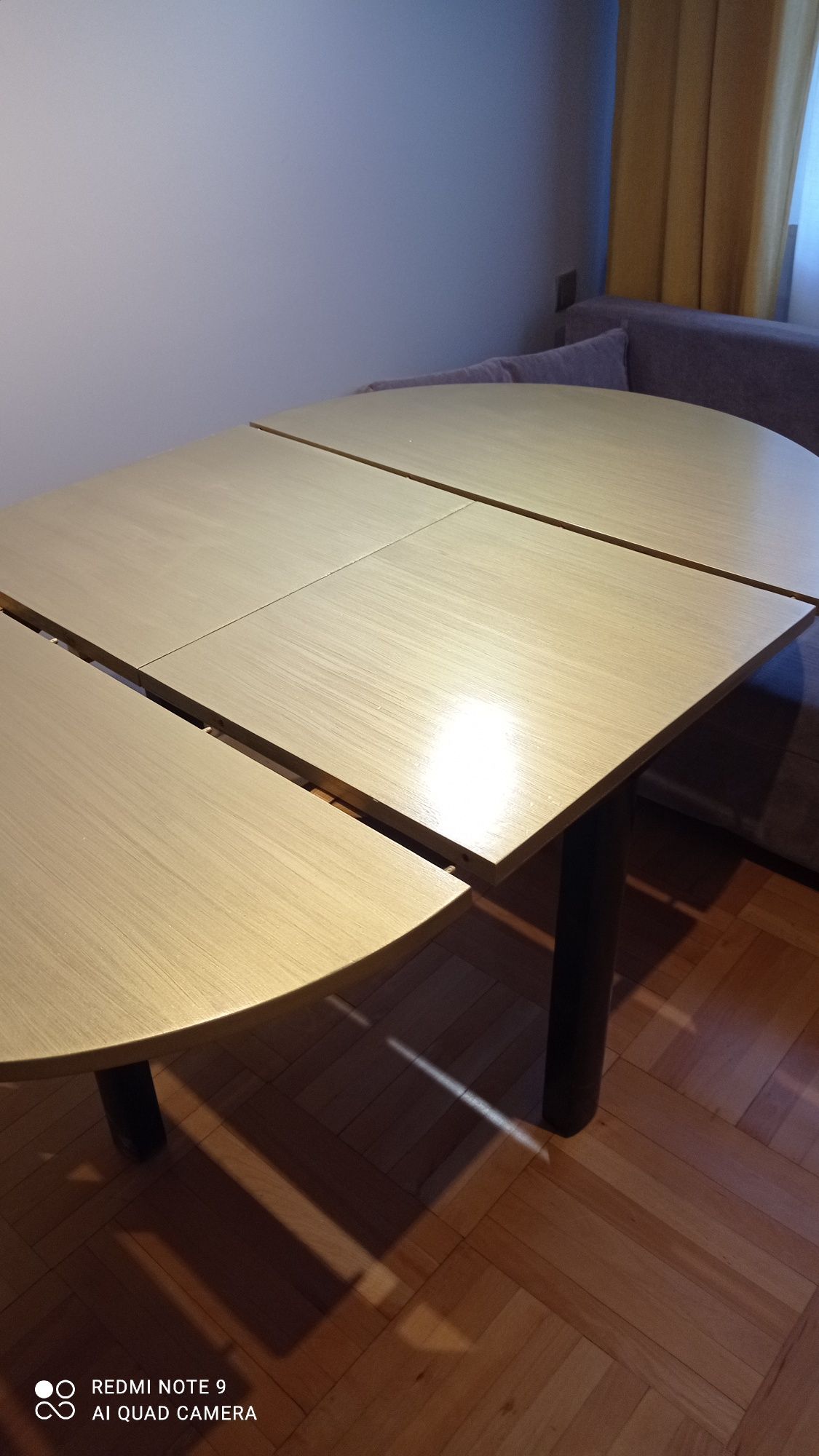 Stół + 5 krzeseł Thonet po renowacji.