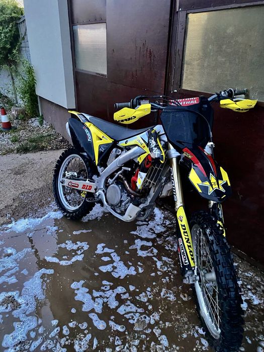 Suzuki rmz 250.