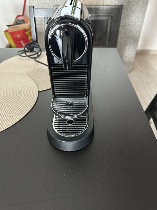 Maquina de café Nespresso citiz