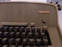 Maquina escrever vintage "MESSA"