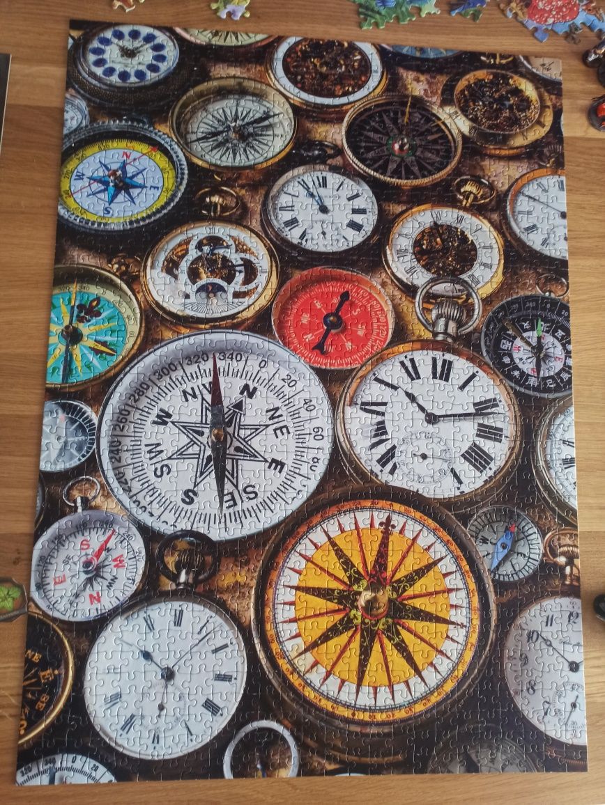 Puzzle 1000 Compasses & Clocks