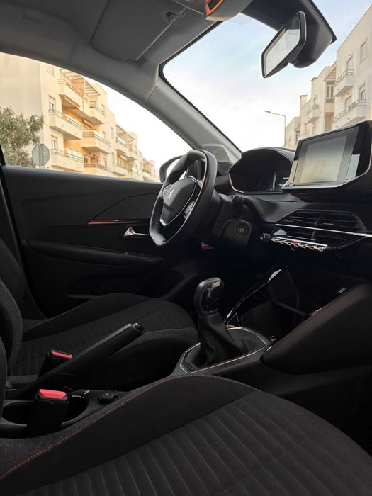 Peugeot 208 gasolina