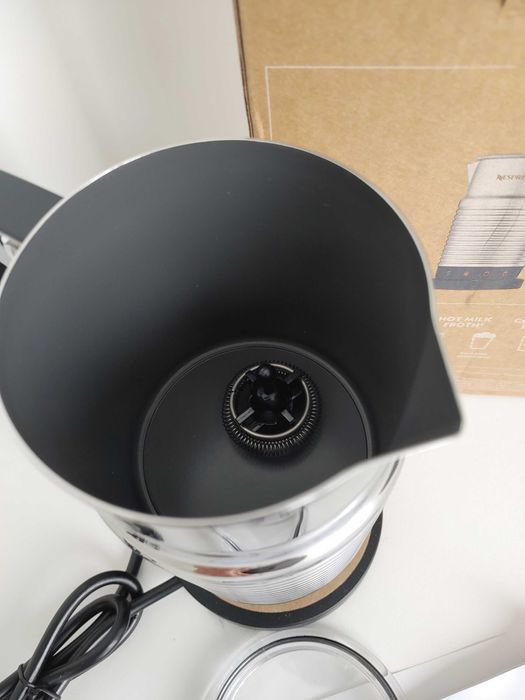Капучінатор Nespresso Aeroccino 4. Новый.