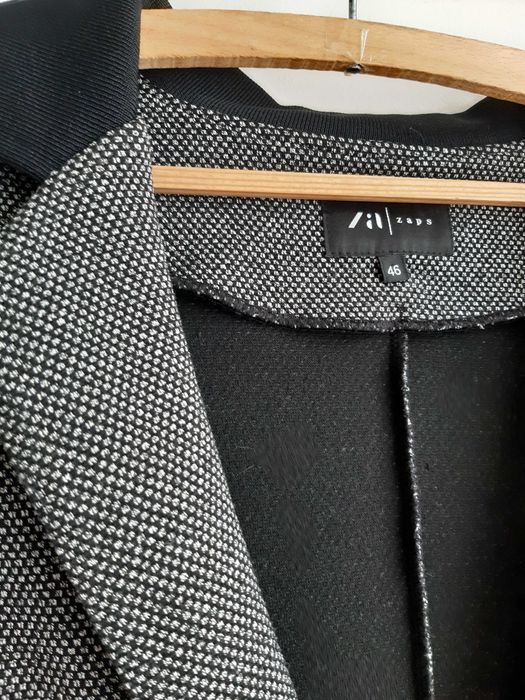 Jesienny wygodny żakiet