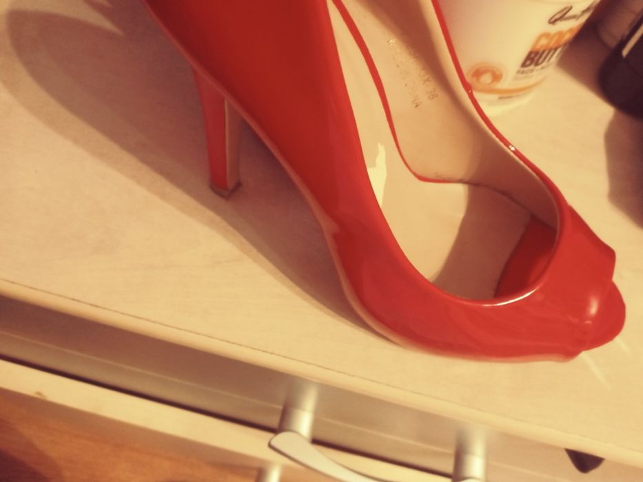 Czulenka czerwone 36 szpilki lakier bez palcow