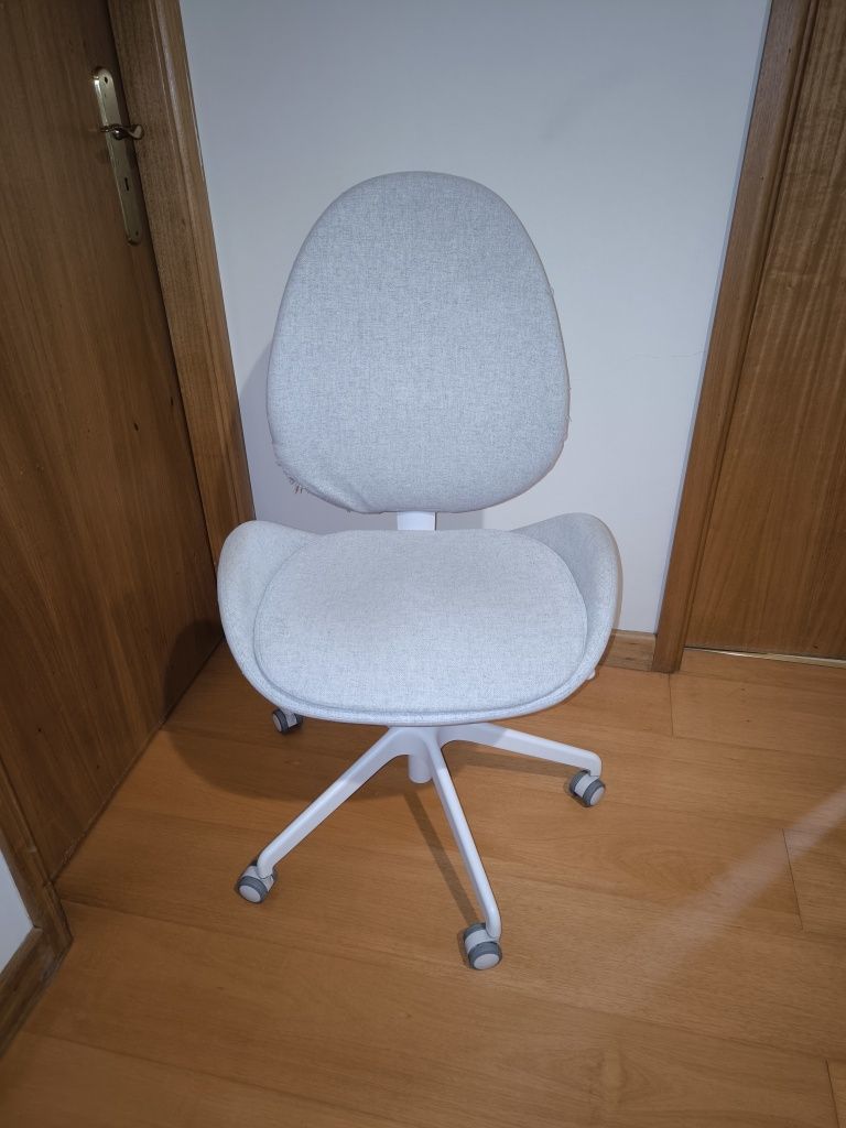 Cadeira Hattefjall Ikea
