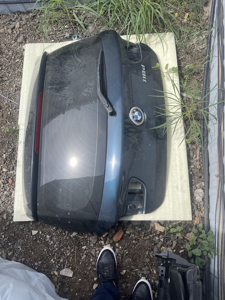 Задня ляда (кришка багажника) BMW 1 серії рестайлінг оригінал