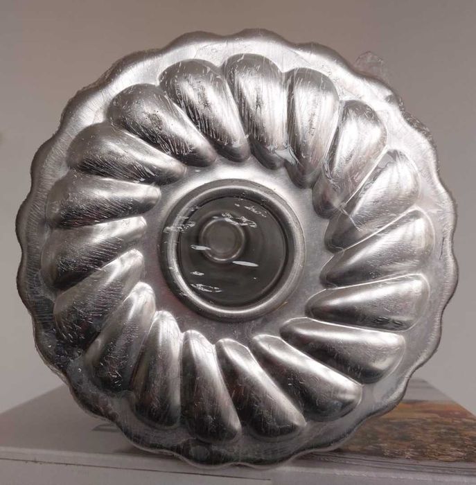 Formas de Pudim, Metálica 18cm., e em Silicone 20cm.