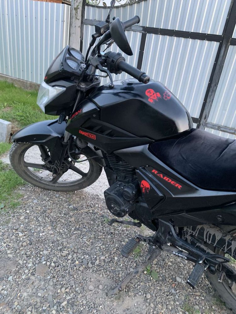 Продам мотоцикл ліфан 150 кубів