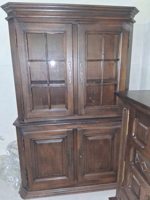 Комоди буфети шафи Бельгія