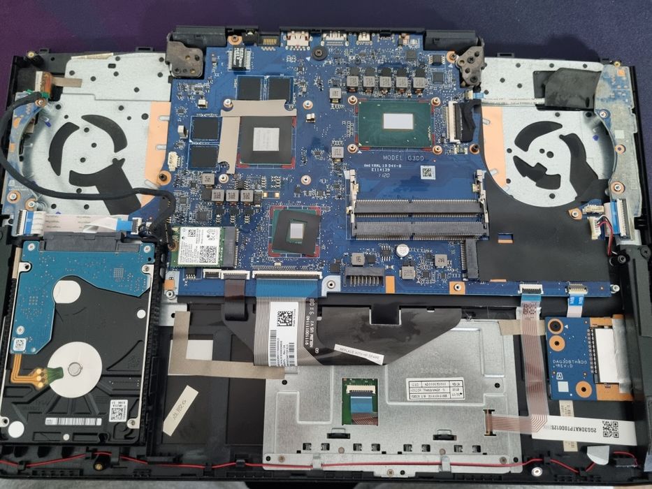 Laptop HP OMEN 15,6 i5 9300H/GTX 1650 4GB/16ram/256ssd/1TBhdd/144Hz