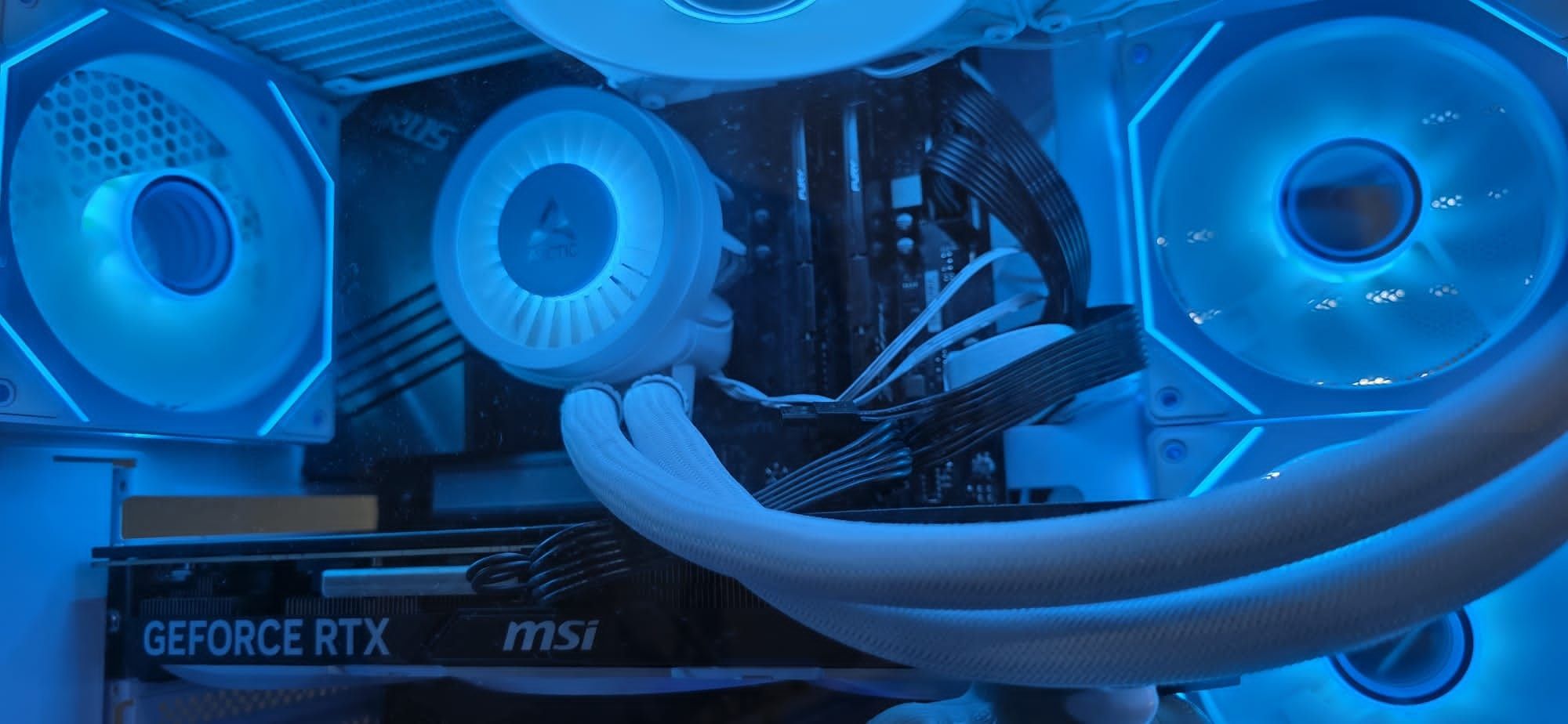 Torre gamer RTX4070 12G