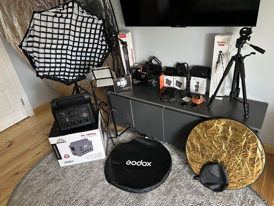 Оренда камери Sony A7SIII, Osmo Pocket 3, мікрофони, світло, штативи