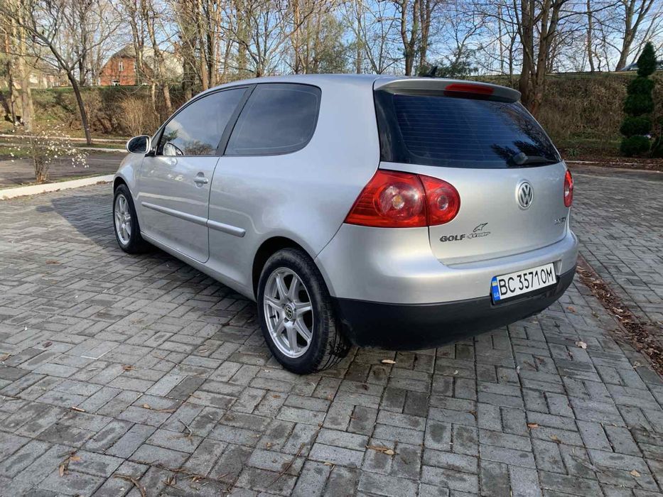 Volkswagen Golf 5 2.0Tdi 140hp