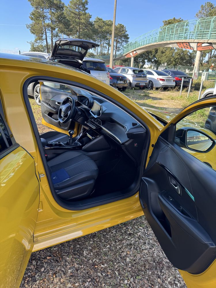 Peugeot 208 1.2 PureTech 101cv Allure | Nacional | Versão Bem Equipada