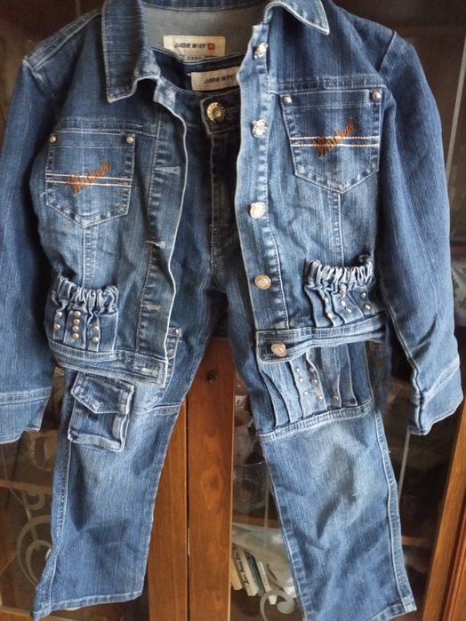 Костюмы, платья, юбки, брюки от 3 лет