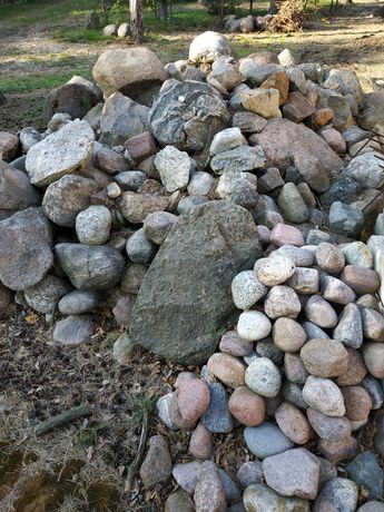 Kamienie do ogródka, skalniaka lub budowę