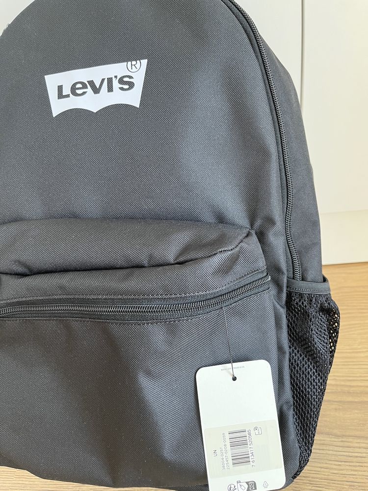 Czarny plecak Levi’s NOWY
