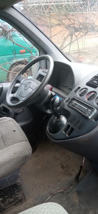 Mercedes Vito на ходу