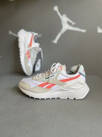 ОРИГІНАЛ кросівки кроссовки Reebok Classic розмір:40.5-25.5 см