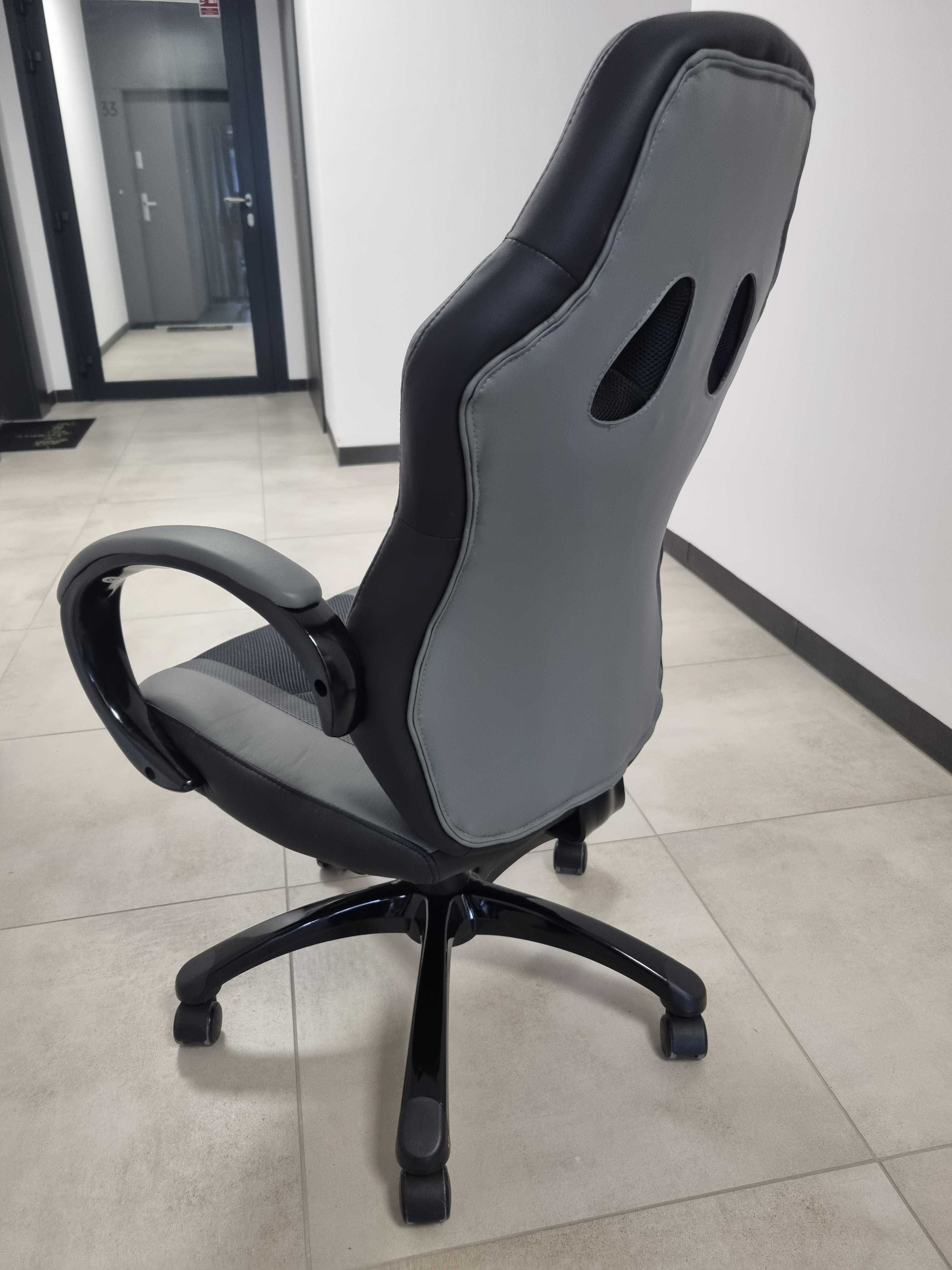 Krzesło biurowe gamingowe AGGESTRUP Jysk