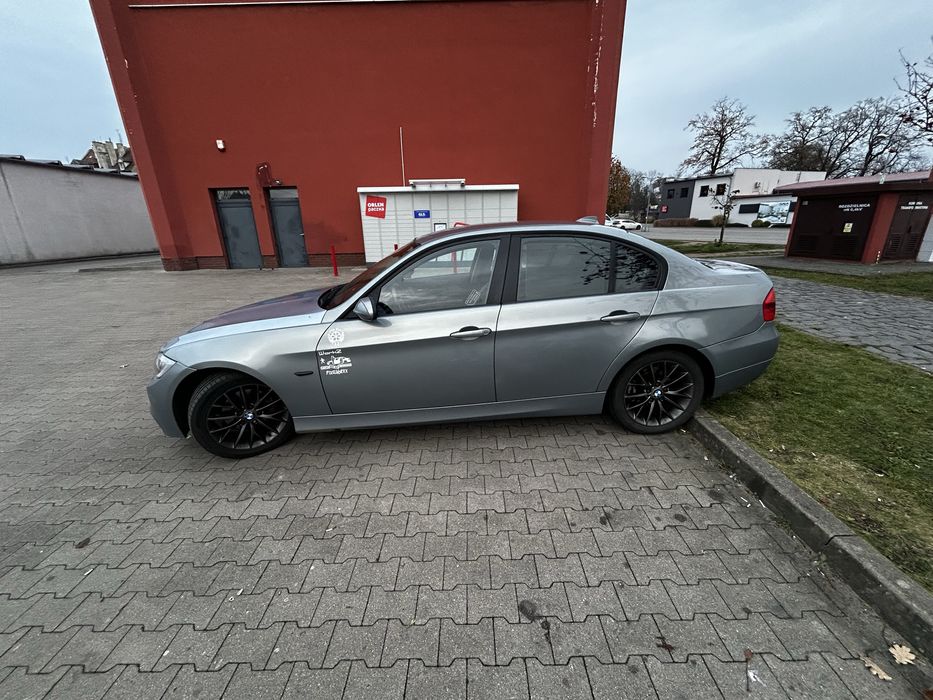 BMW e90 320i 170km