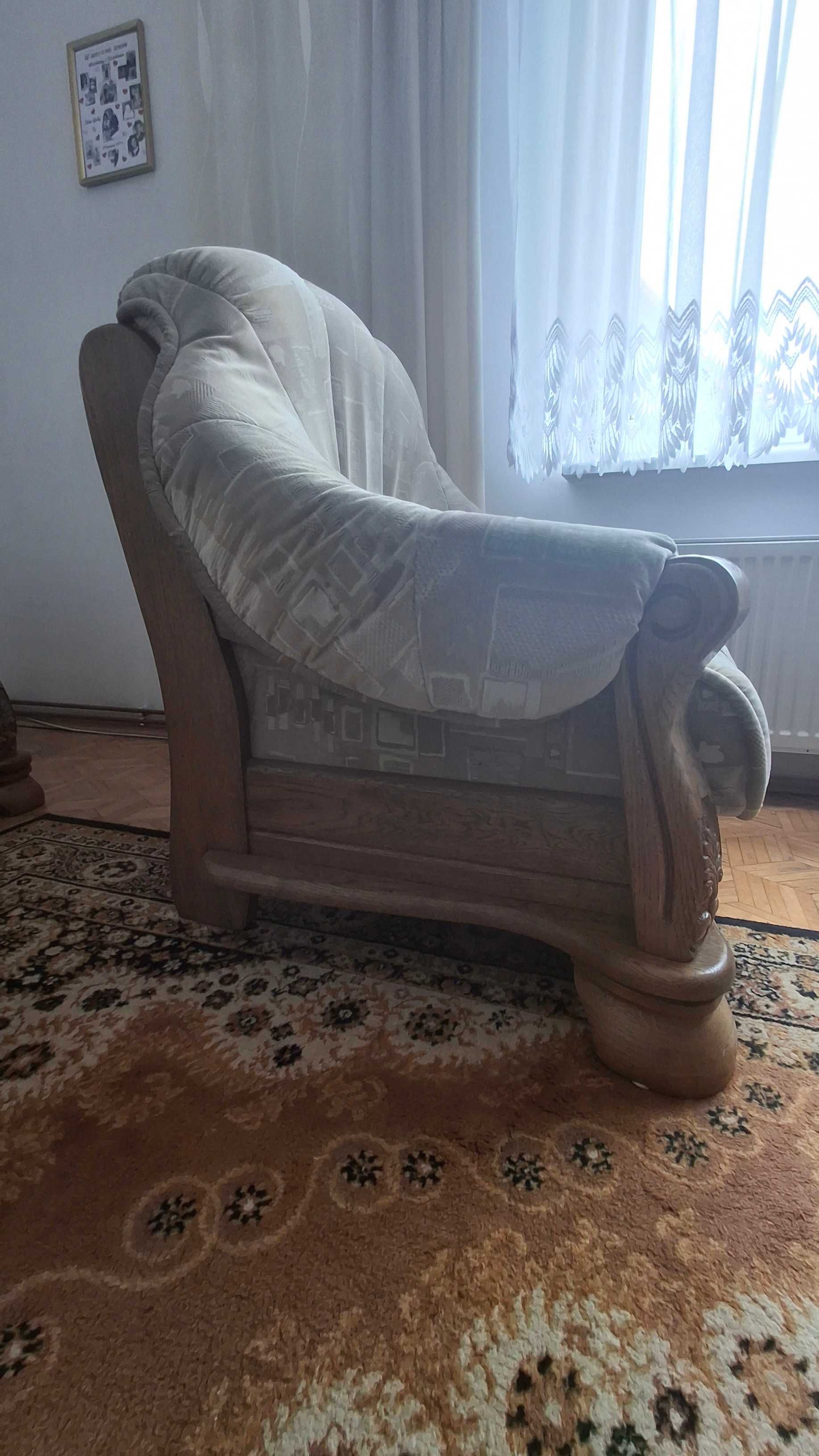 Zestaw ekskluzywnych mebli stylowych firmy KLER
