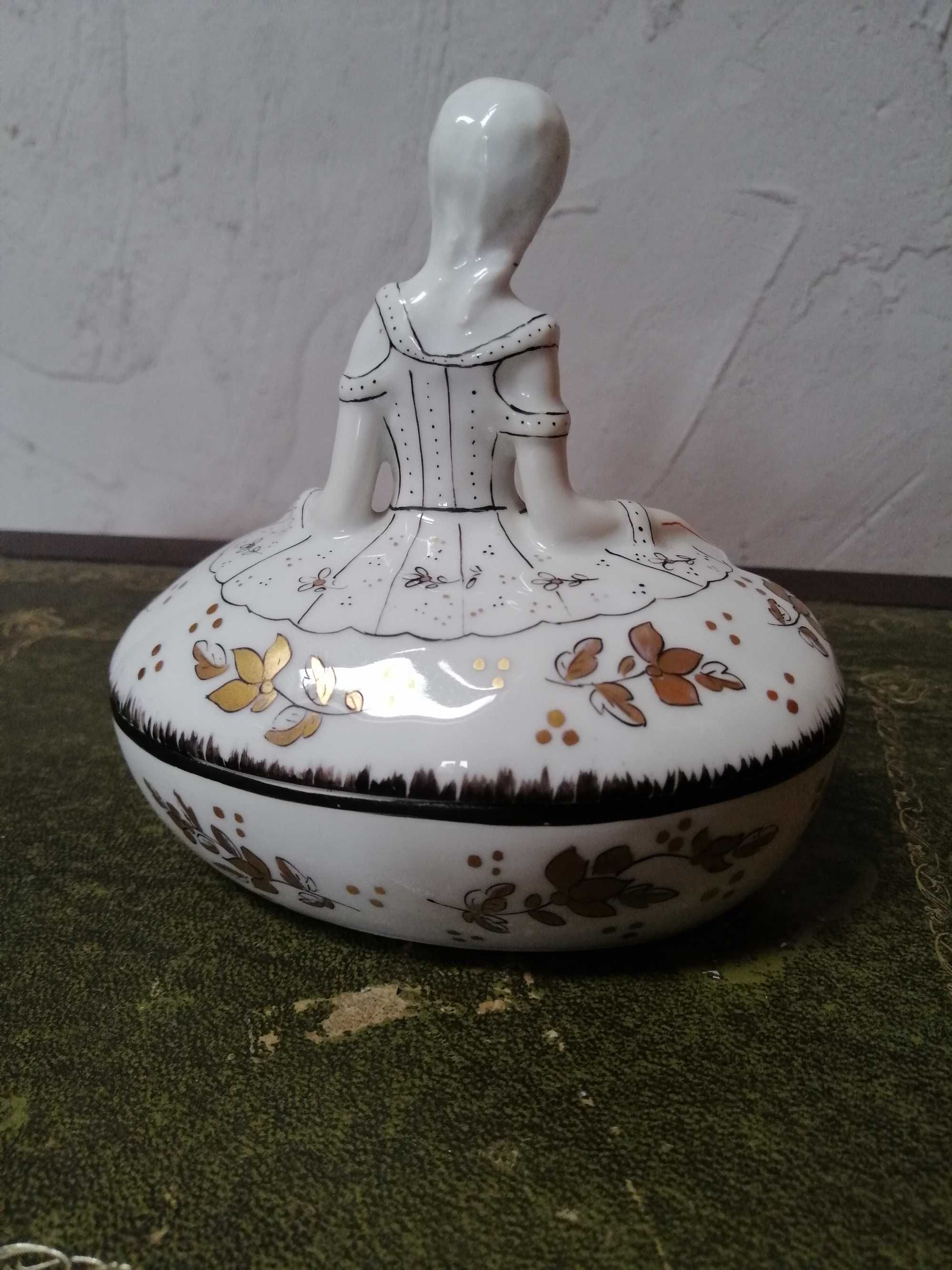 Szkatułka porcelanowa baletnica Heldey Limoges