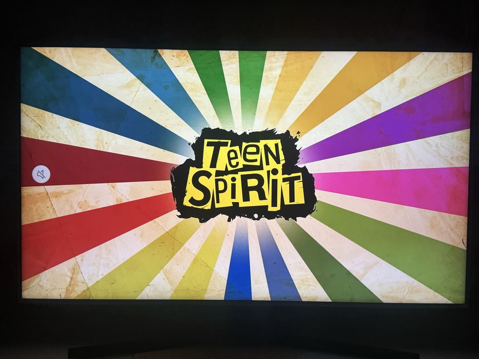 Qled 4К tv Samsung 50 дюймовʼ 4K HDR як новий Slim