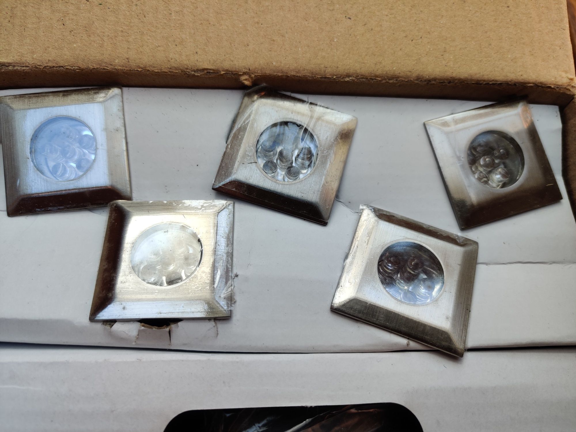 Oświetlenie 5 x LED, Philips Massive nowy.
5 lampe