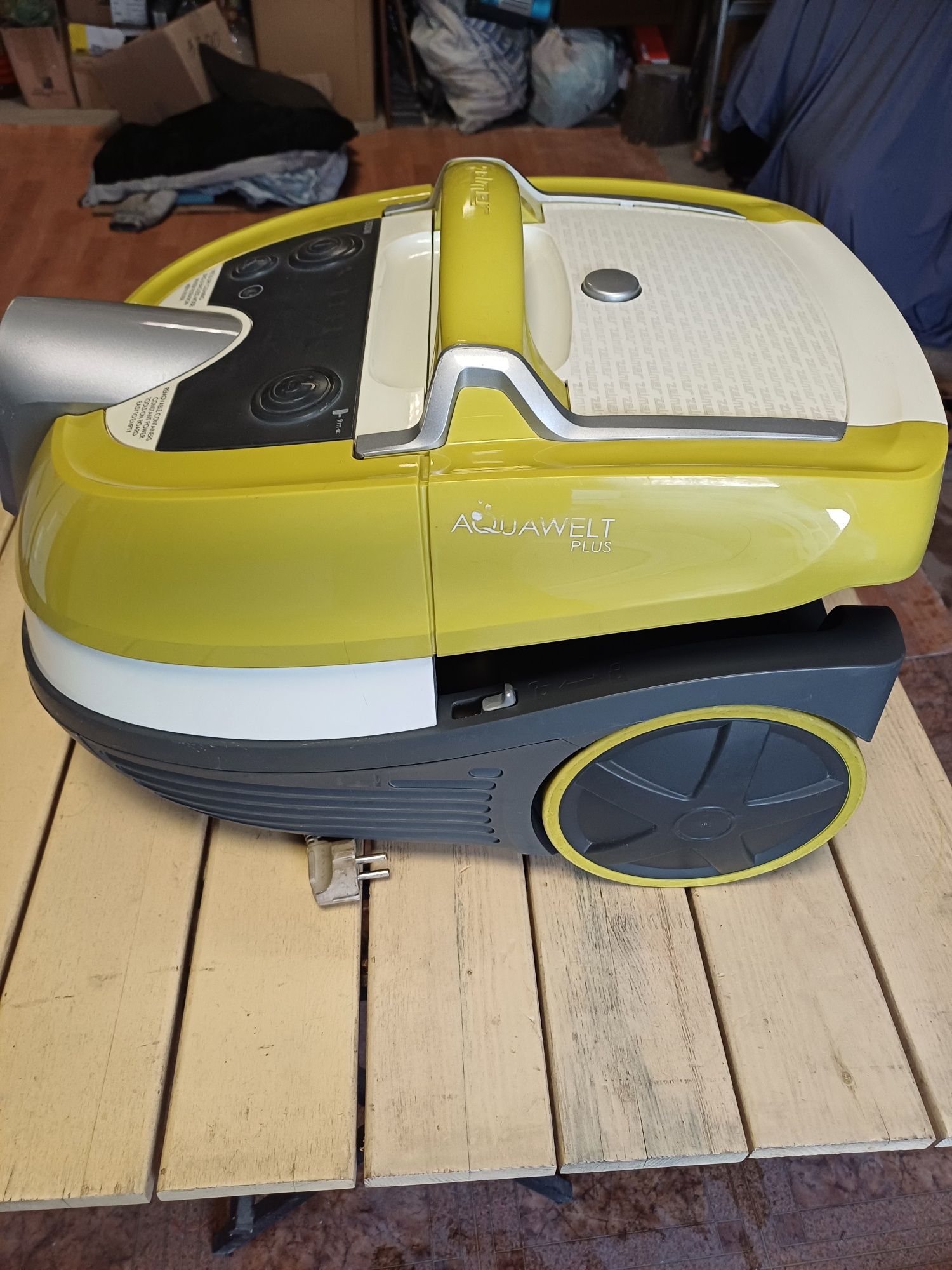 Продам пилосос Zelmer aquawelt plus.