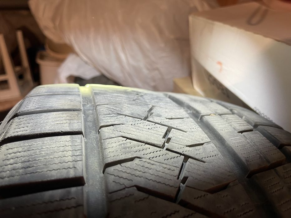 Зимова Резина 245/40 R19 + 275/40 R19 (комплект)