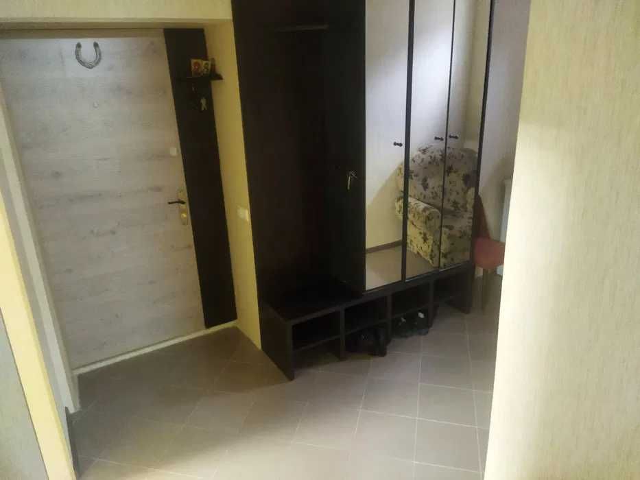 Оренда великої 2к квартири в Шевченківському районі