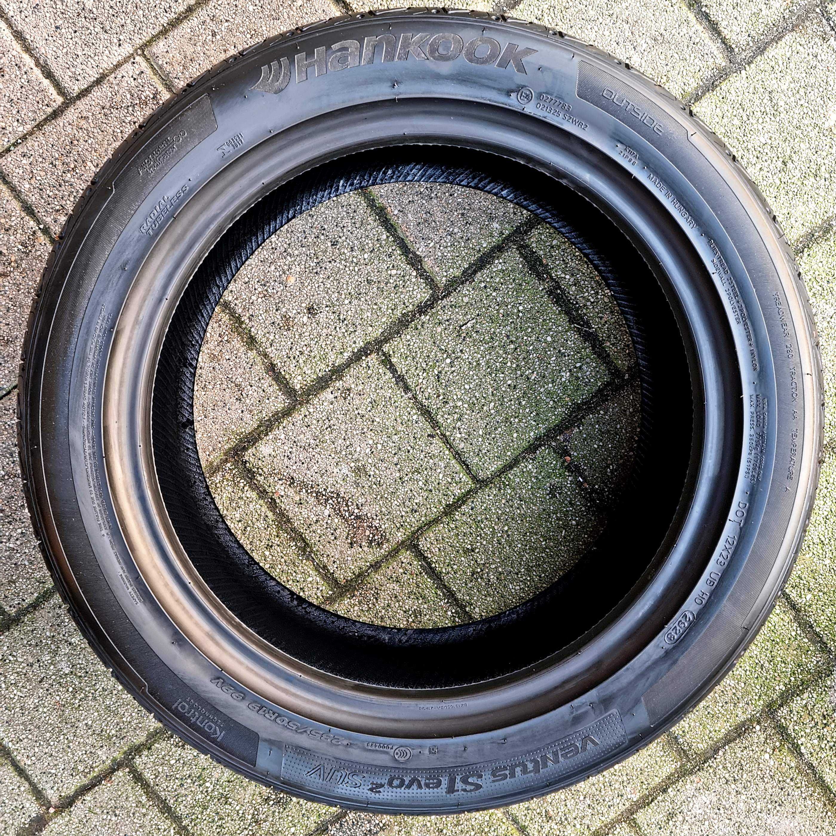 Hankook Ventus S1 evo 2 SUV 235/50R19 99V FR Rok 2023.32 - Nowe