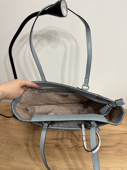 Oryginalna torebka Guess niebieska kremowa duża torba shopper bag