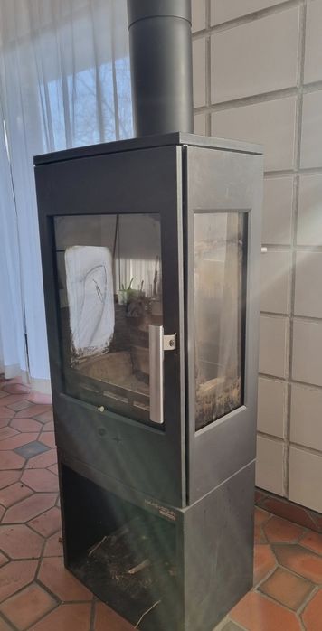 Kominek piecyk wolnostojacy z wkladem szamotowym