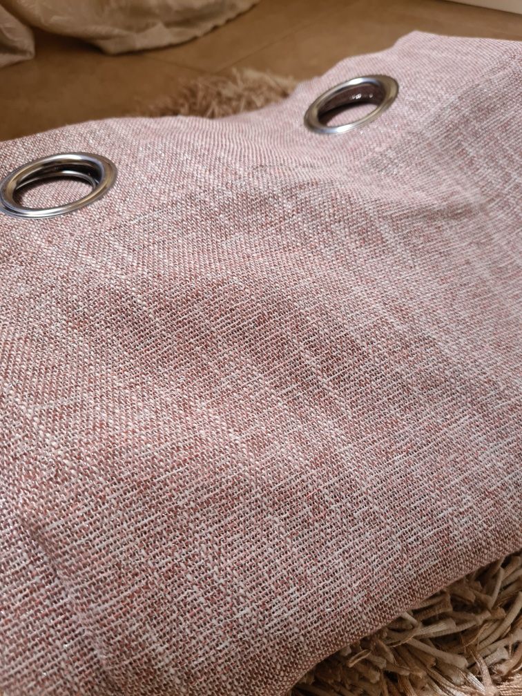 Cortinados Rosa- Pouco uso. Em ótimo estado