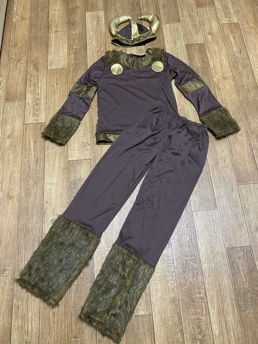 Костюми Клоуна, Індіанця, Солдата , Соніка, Вікінга, Ведмедика, Собаки