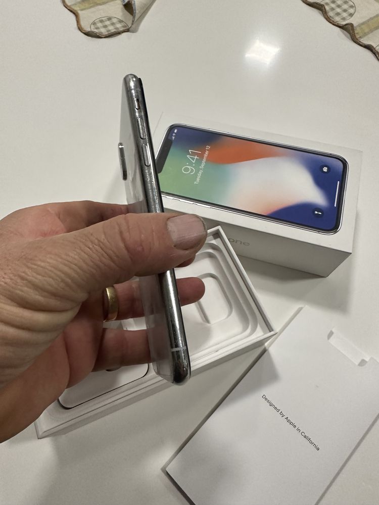Vendo IPhone X branco 64gb