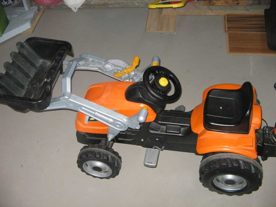 Traktor , koparka, ładowarka na pedały
