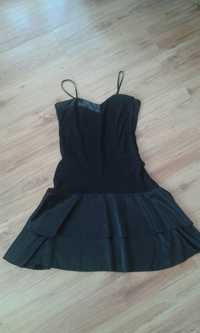 Sukienka czarnaa
