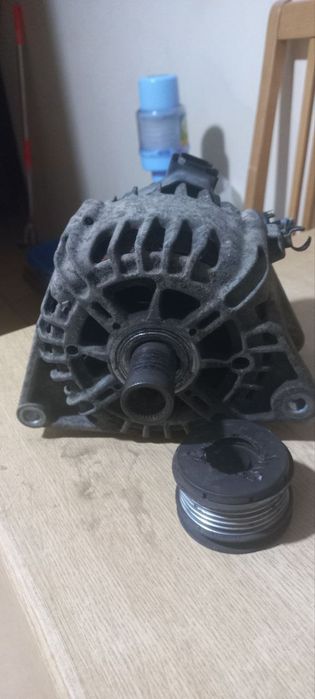 Генератор Valeo TG12C033 , працездатність невідома, продаж під відновл