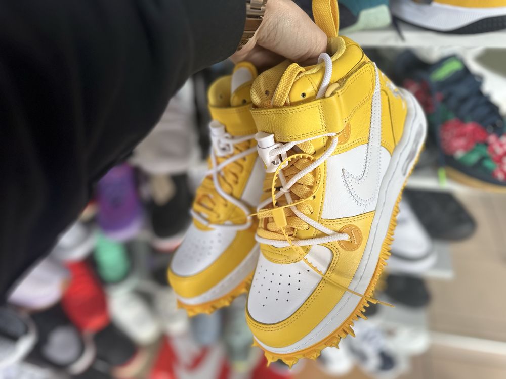 Кросівки Nike Air Force  1 mid SP c Off white Yellow ( РОЗМІР 38,5 )