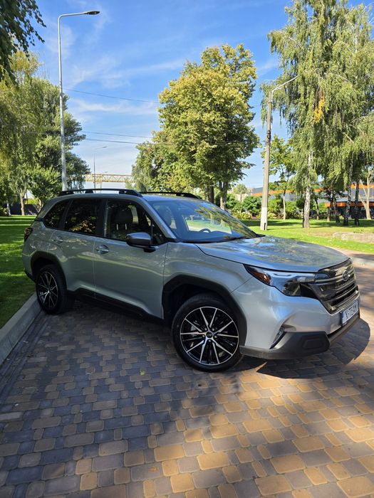 Продам Subaru Forester 2025