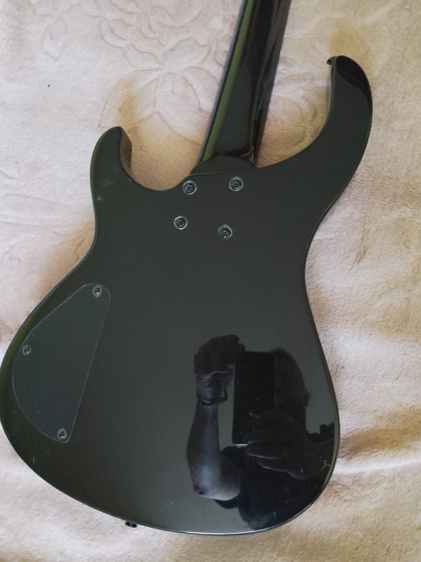 Gitara basowa Modulus Quantum 5 kopia