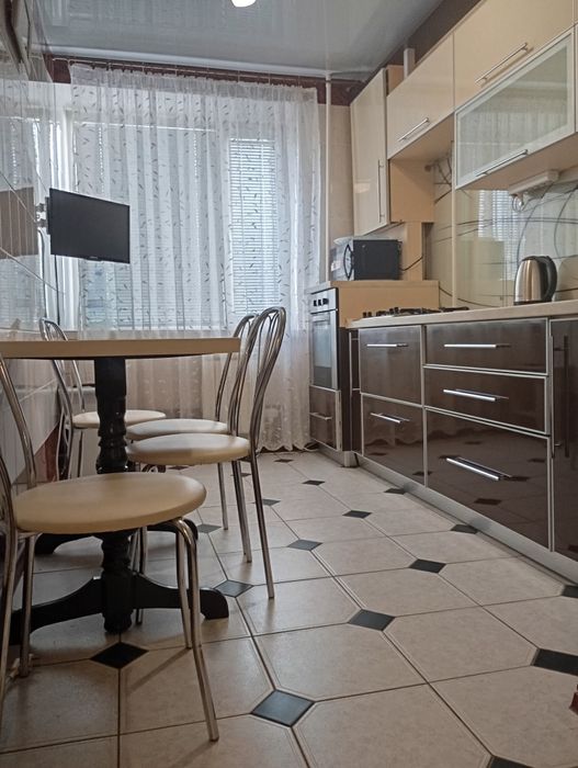 Сдам 3кімн Центр повністю комплектована всім необхідним для комфорту