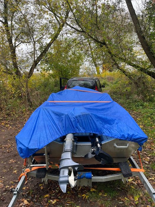 Łódka aluminiowa typu bassboat
