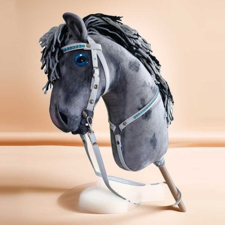 Hobby horse -srokaty -realistyczne oczy !-ogłowie westernowe-format a3