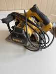 Zaglebiarka dewalt dws520