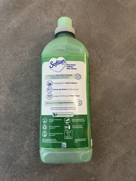 Płyn do prania/ do płukania ubrań